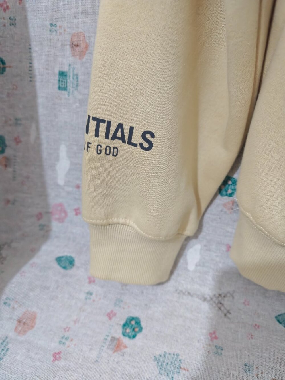 Beige Essentials Fear Of God Hoodie Unisex - Picture 7 of 7